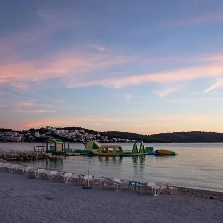 Rozankovic 特罗吉尔